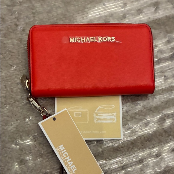 Michael Kors Handbags - Michael Kors Scarlet Zip Wallet
